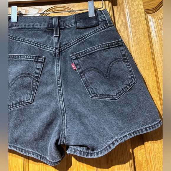 Levi's Levi Strauss Women's Faded Black High Loose Jean Shorts Size 24 EUC - Picture 7 of 13